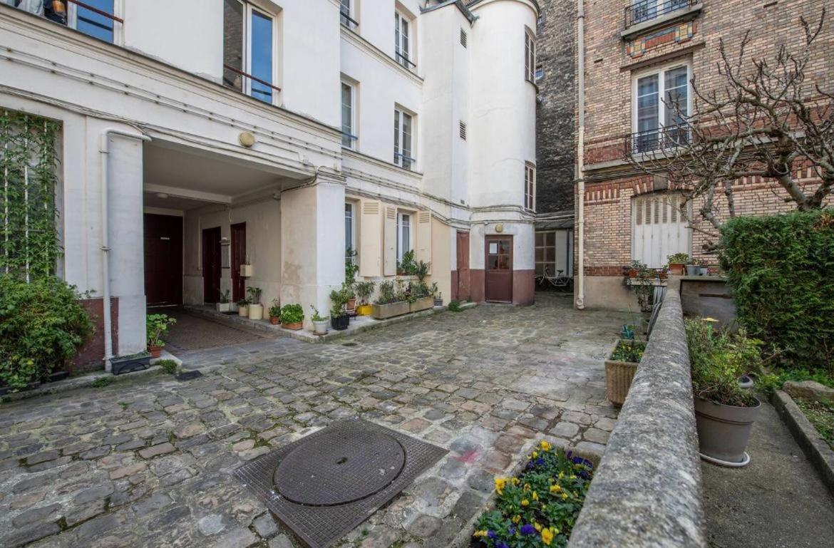 Joli Appartement A Cote De La Tour Eiffel, Javel Et De Paris Expo Kültér fotó