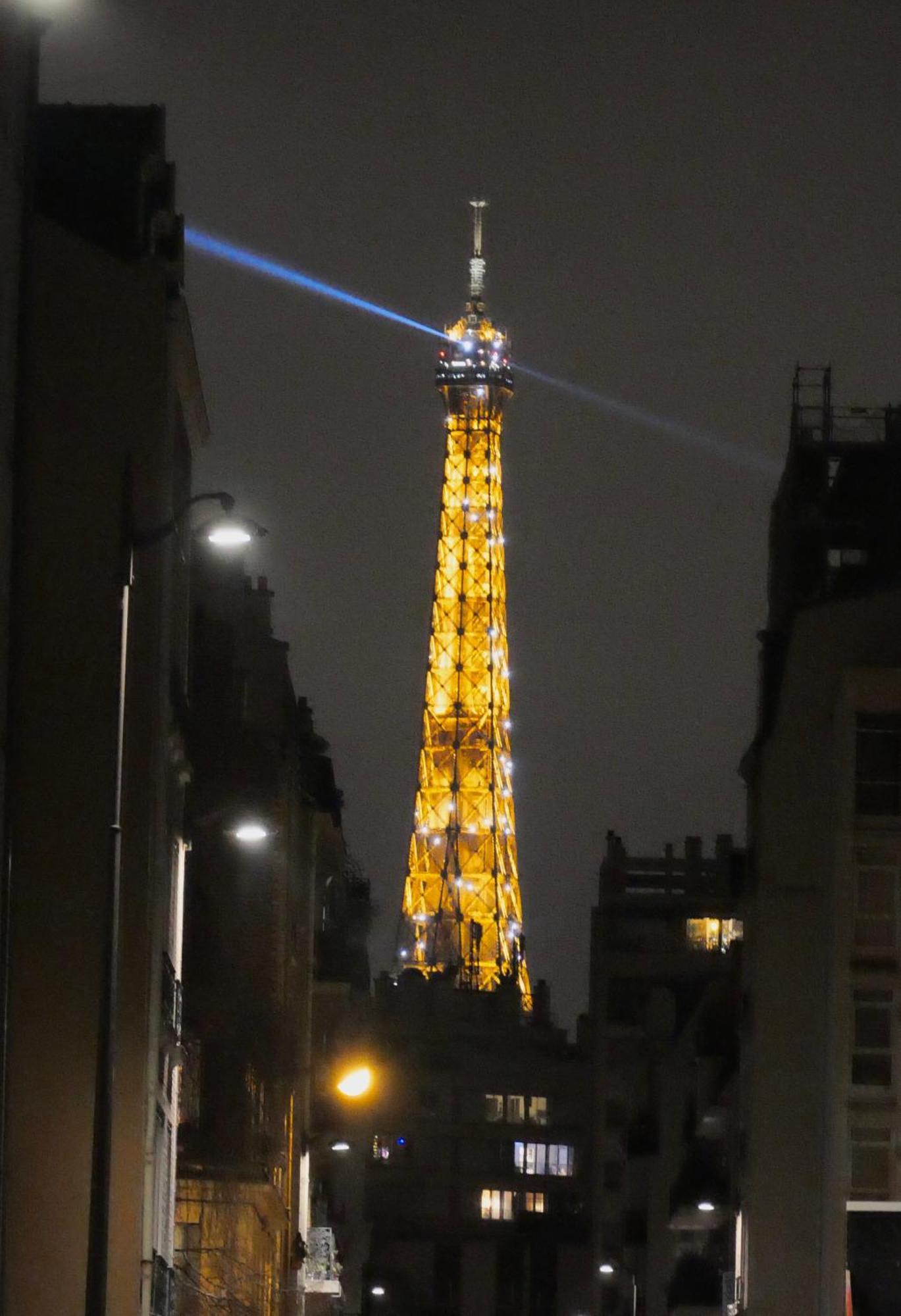 Joli Appartement A Cote De La Tour Eiffel, Javel Et De Paris Expo Kültér fotó